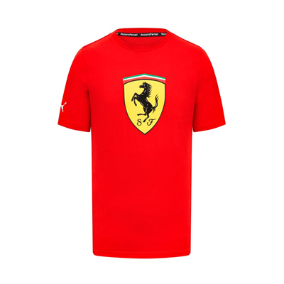 Tričko Scuderia Ferrari s veľkým znakom červené.
