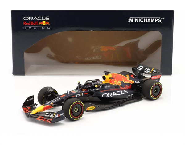 Model Minichamps Oracle Red Bull RB18 Max Verstappen